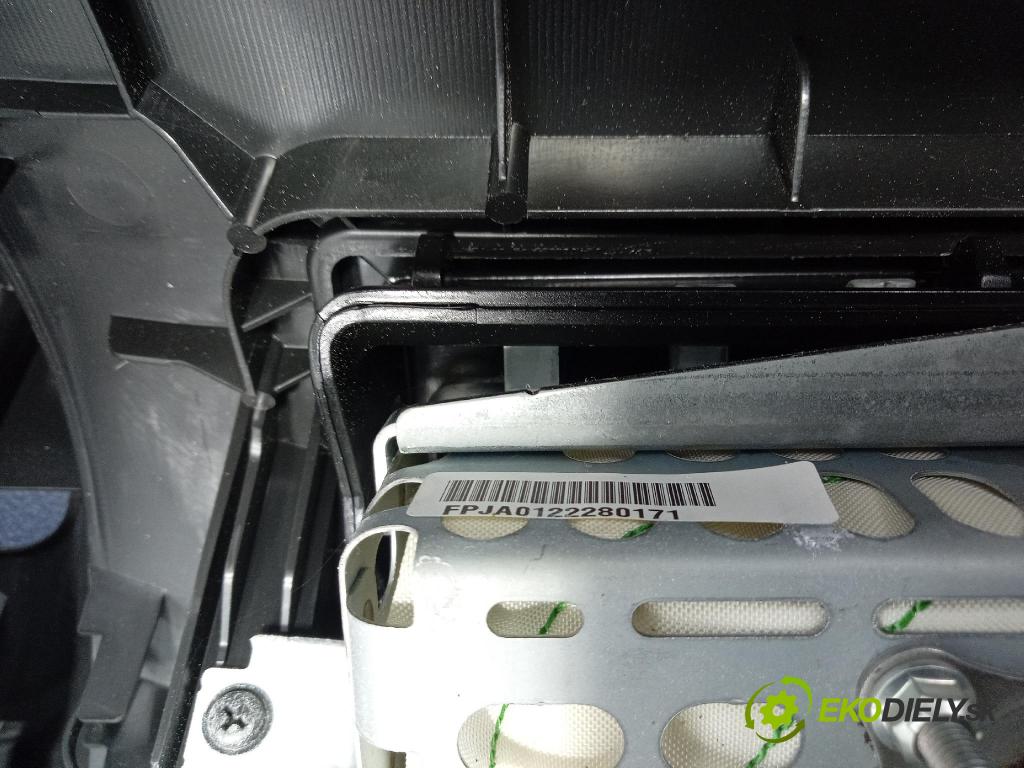 Nissan Altima 2012 kokpit,pristrojová doska 68200-ZX61A