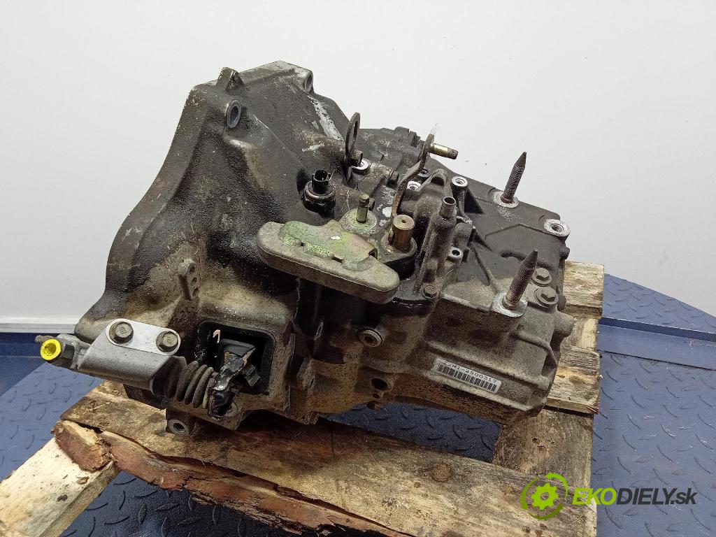 Honda Cr-v 2002 prevodovka Manualna Z2M1