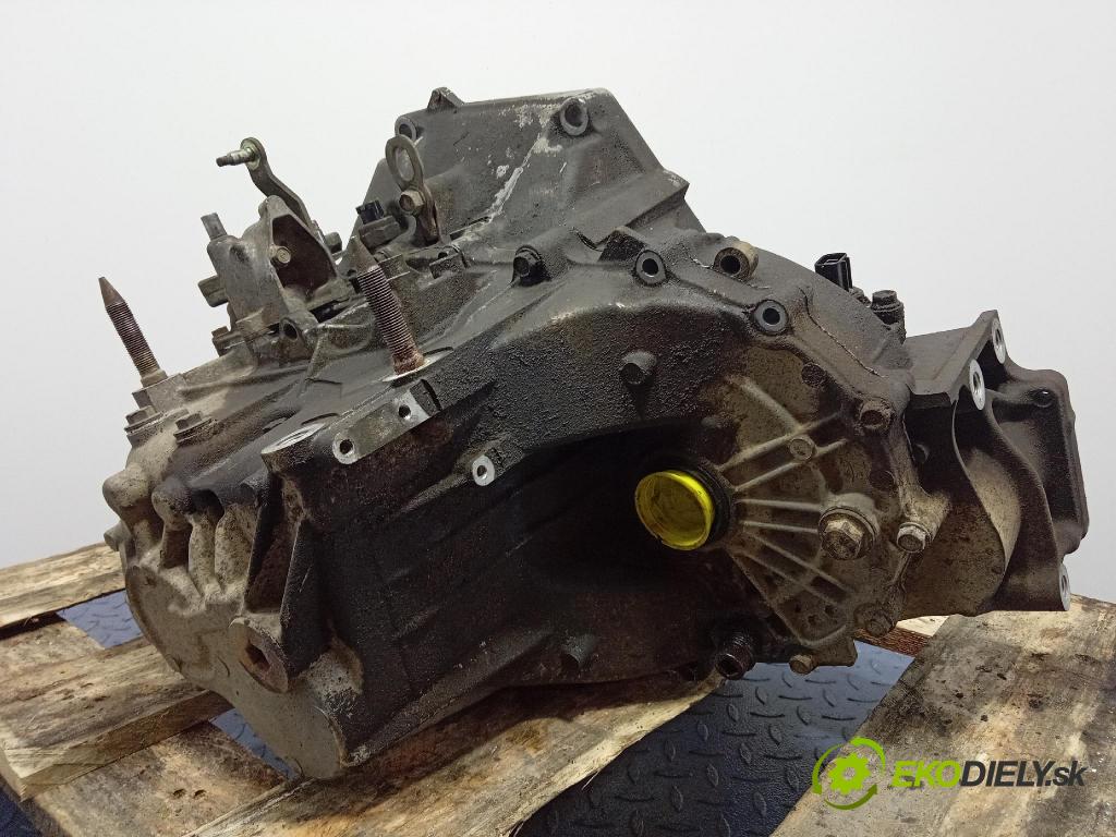 Honda Cr-v 2002 prevodovka Manualna Z2M1
