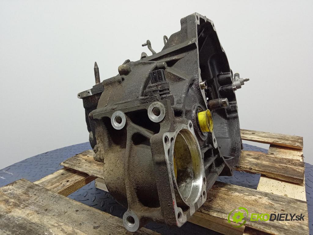 Honda Cr-v 2002 prevodovka Manualna Z2M1