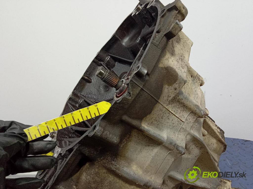 Honda Cr-v 2002 prevodovka Manualna Z2M1