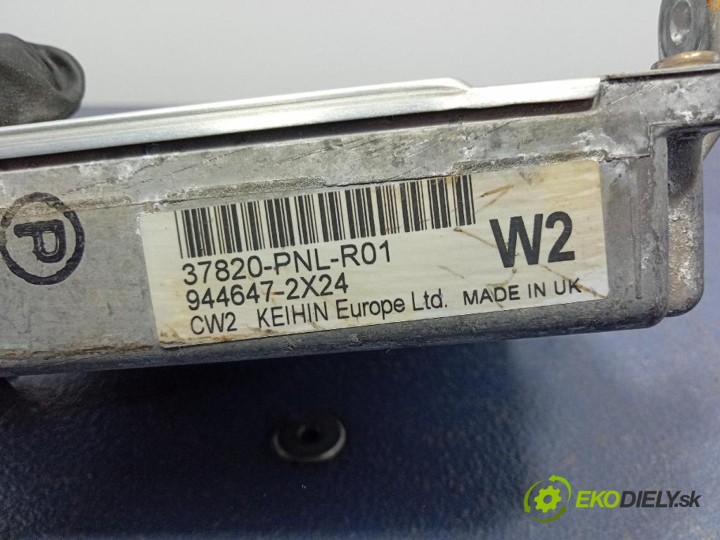 Honda Cr-v 2002 riadiaca jednotka Motor: 37820-PNL-R01