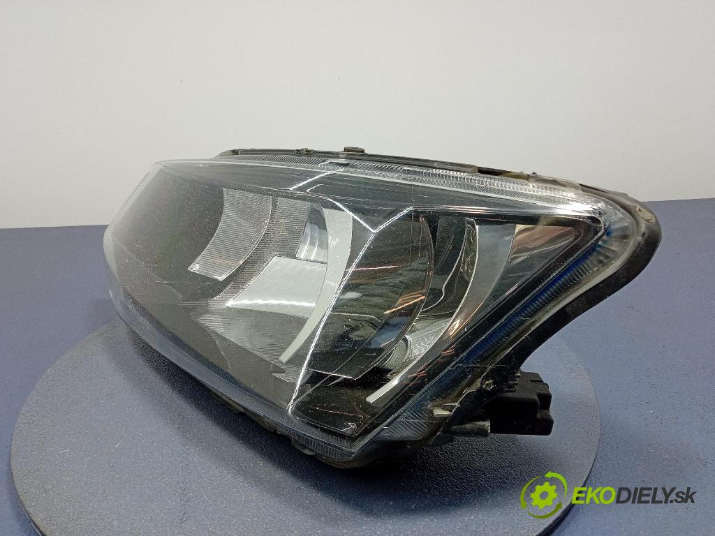 Skoda Fabia 0 Reflektor: Vľavo: