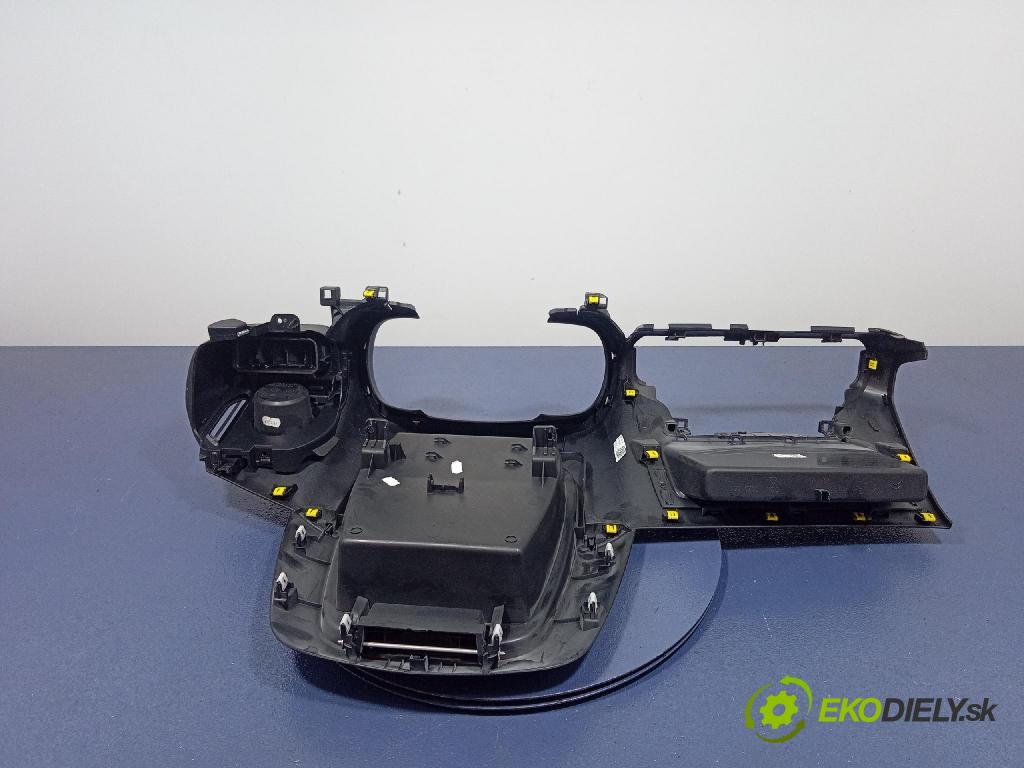 Citroen Berlingo 2019 kokpit,pristrojová doska
