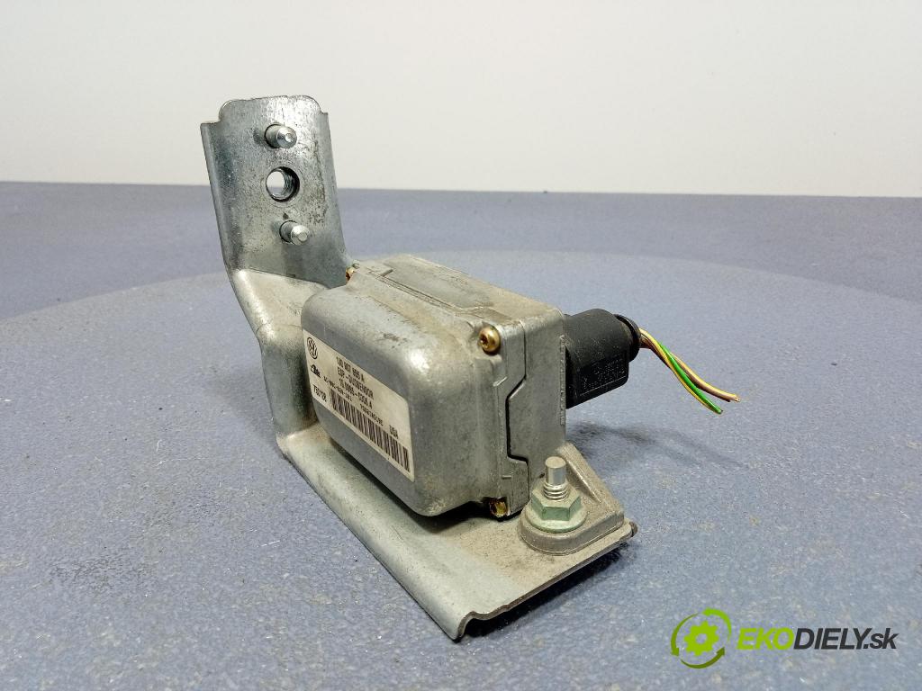 Vw Bora 2002 snímač ESP. 1J0907655A