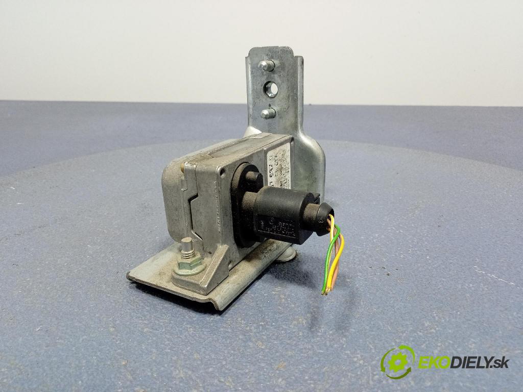 Vw Bora 2002 snímač ESP. 1J0907655A