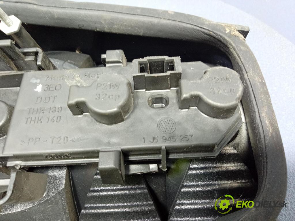 Vw Bora 2002 světlo Zad: levá Mimo: 01-441-1954