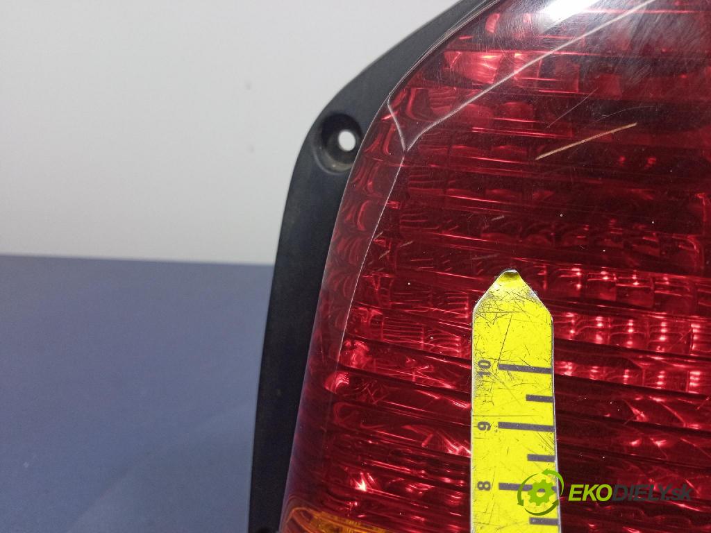 Mazda Tribute 2003 světlo Zad: Práva: Mimo: