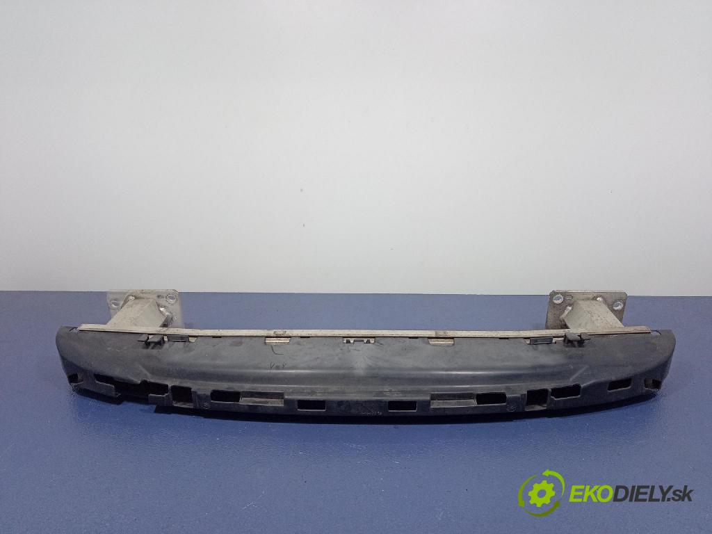 Citroen C4 picasso 2008 výztuha narazník před