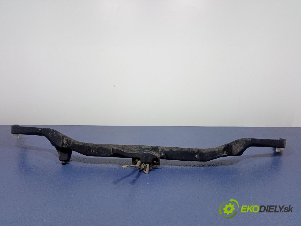 Citroen C4 picasso 2008 výztuha Čelní / stěna Přední