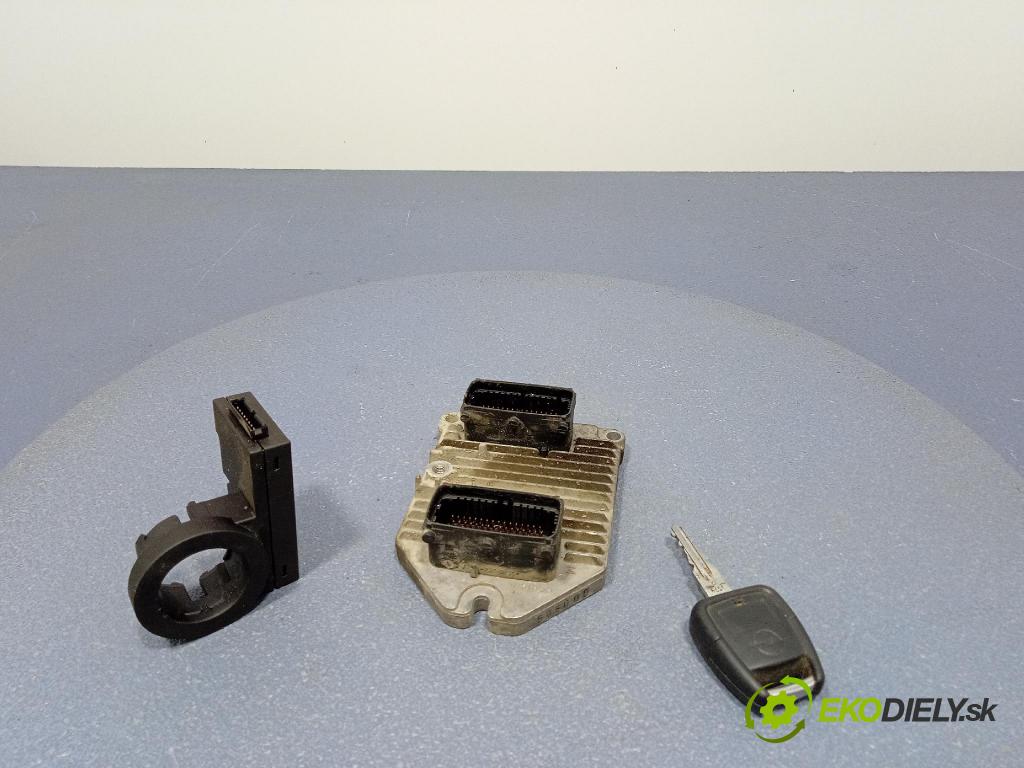 Opel Zafira 2003 riadiaca jednotka Motor: 