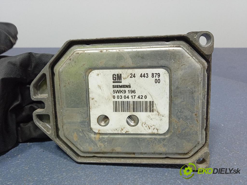 Opel Zafira 2003 riadiaca jednotka Motor: