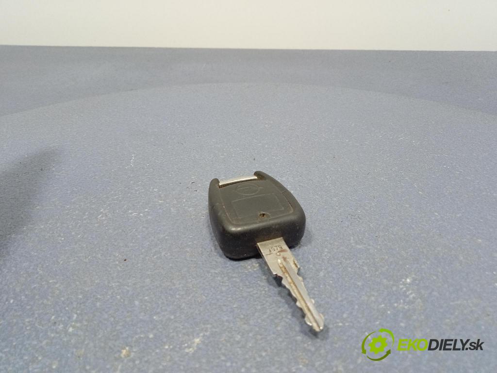 Opel Zafira 2003 riadiaca jednotka Motor: