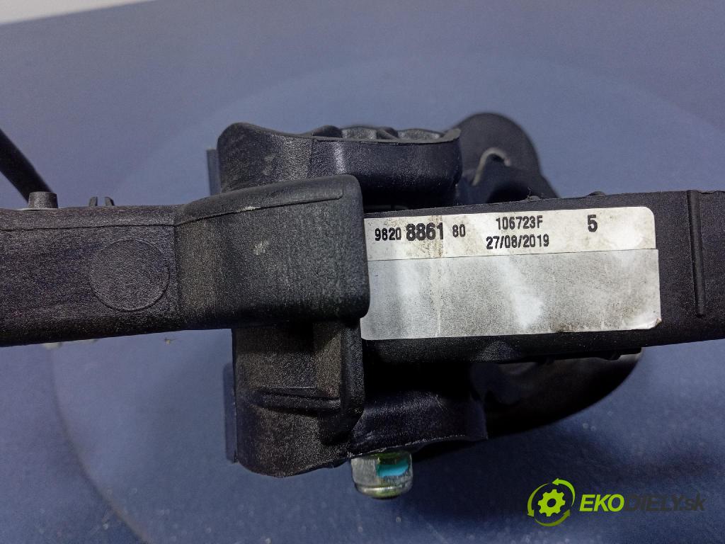 Citroen Berlingo 2019 pedále 9820886180