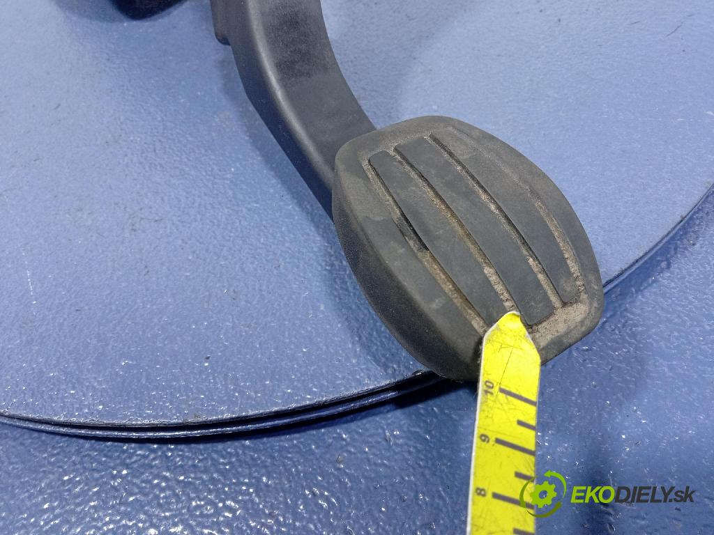 Citroen Berlingo 2019 pedále 9820886180