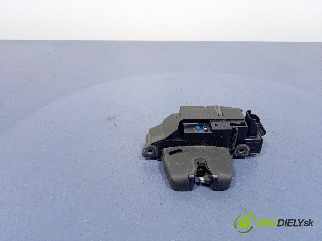 Citroen Berlingo 2019 zámek Klapky: kufr 9816195380