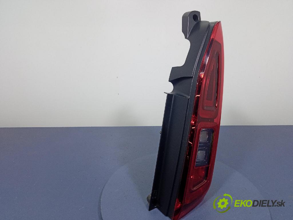 Citroen Berlingo 2019 světlo Zad: Práva: Mimo: 9820555080