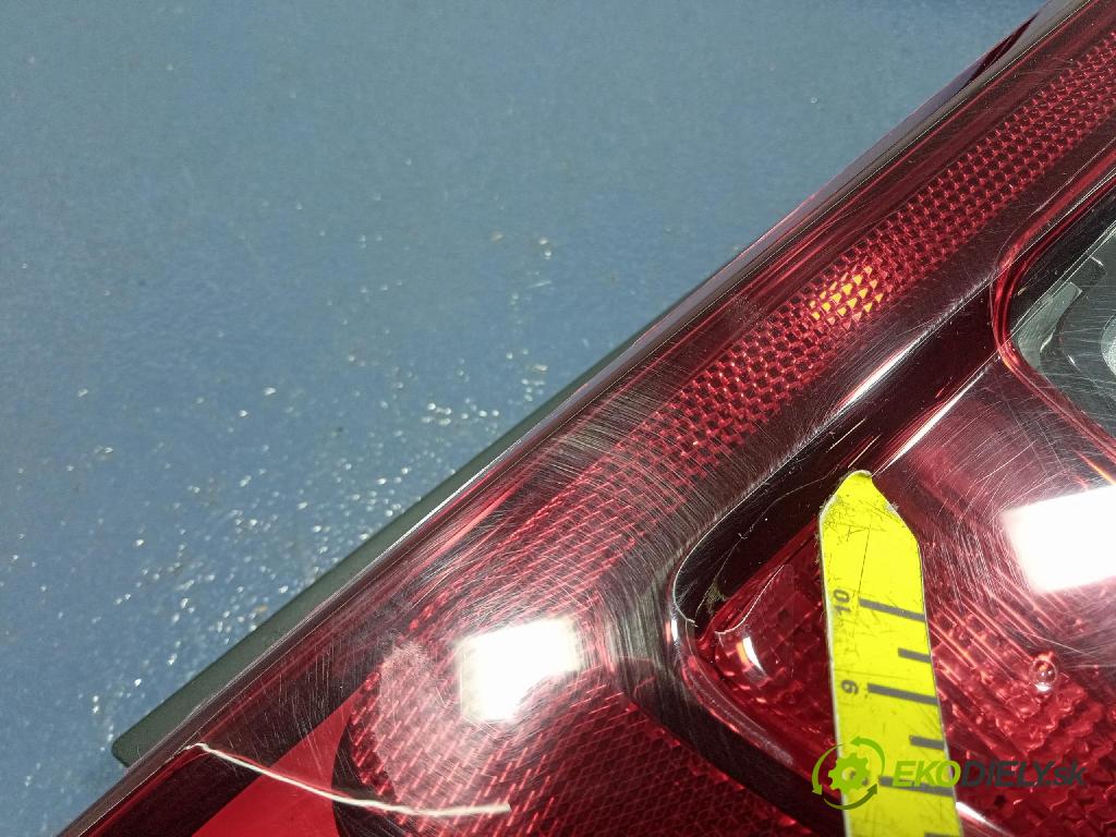 Citroen Berlingo 2019 světlo Zad: Práva: Mimo: 9820555080