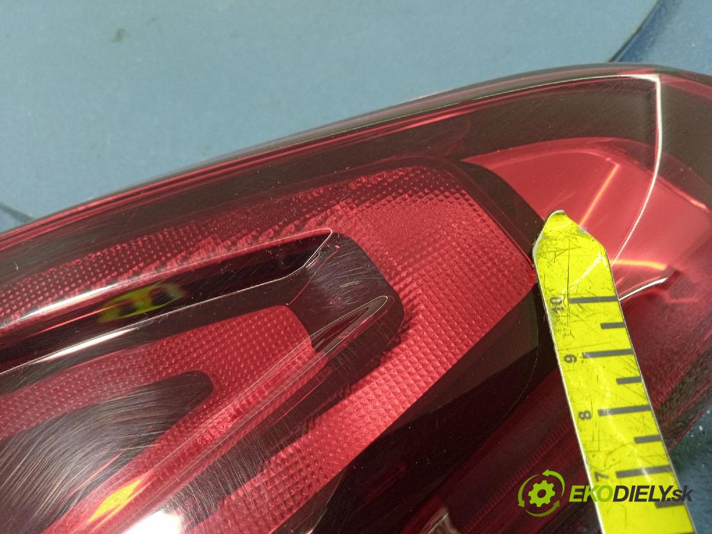 Citroen Berlingo 2019 světlo Zad: Práva: Mimo: 9820555080