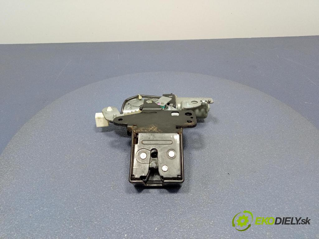 Mazda 6 2008 zámek Klapky: kufr
