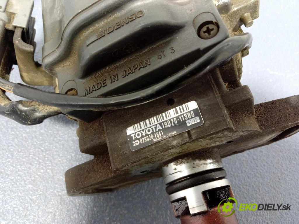 Toyota Starlet 1998 rozdeľovač Zapaľovanie: 19020-11380