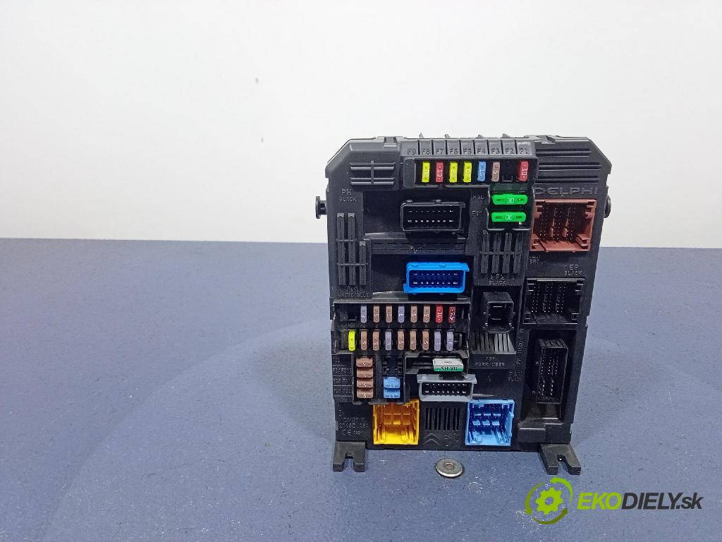 Citroen Berlingo 2019 řídící jednotka 9830707680