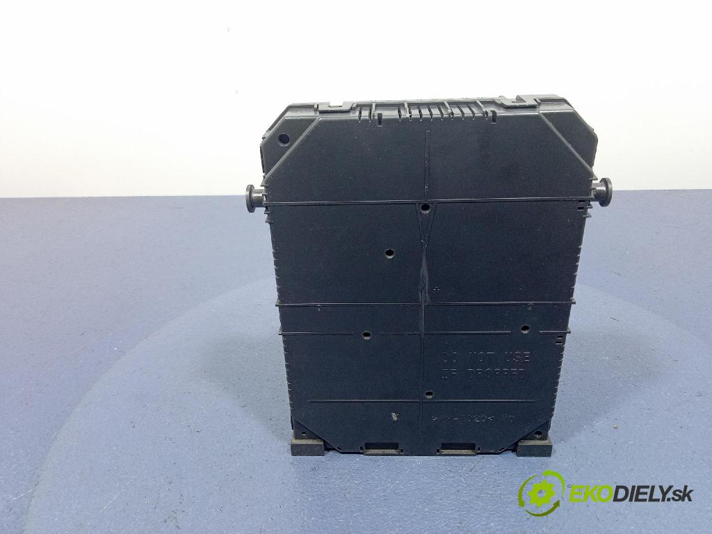 Citroen Berlingo 2019 řídící jednotka 9830707680