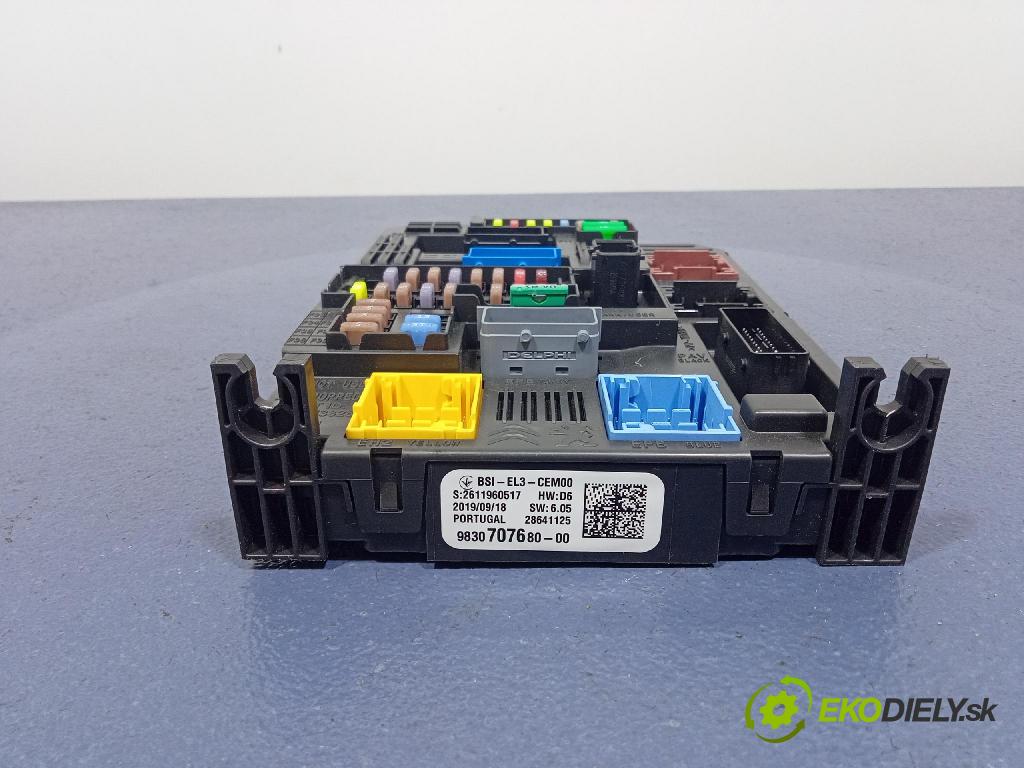 Citroen Berlingo 2019 řídící jednotka 9830707680