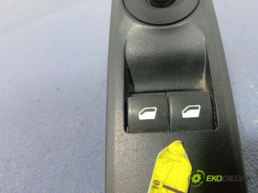 Citroen Berlingo 2019 prepínač Okná: 98208815ZD