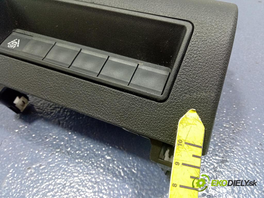 Citroen Berlingo 2019 kryt Plast: Interiéry: 9816554277