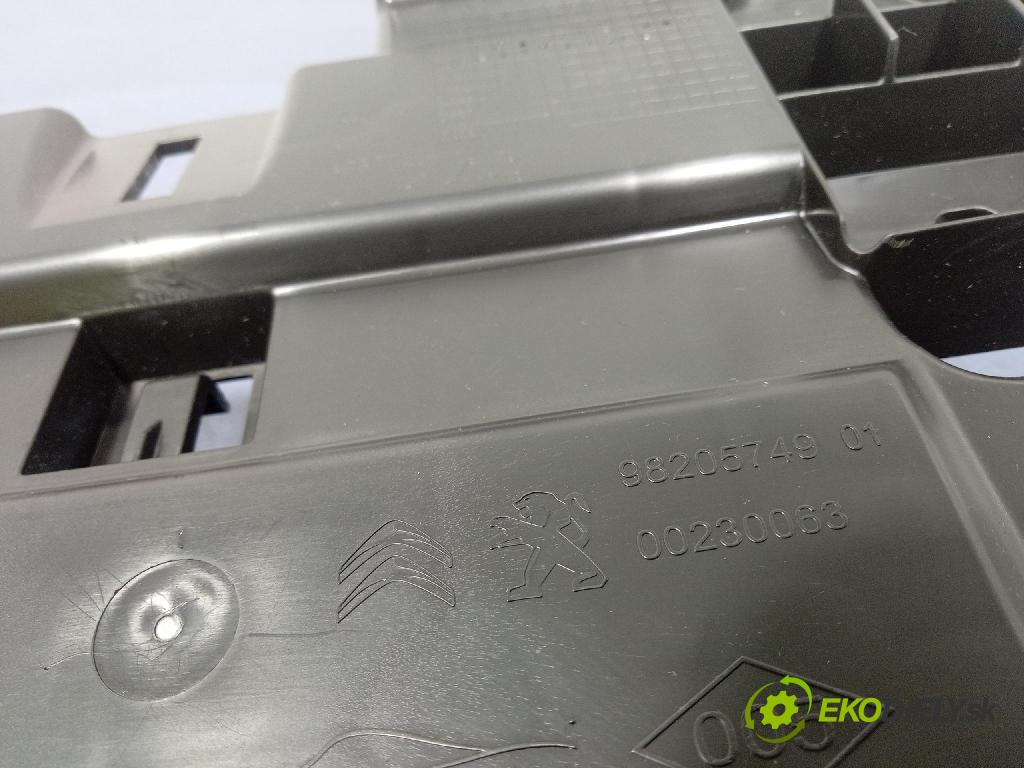 Citroen Berlingo 2019 kokpit,pristrojová doska 98205749