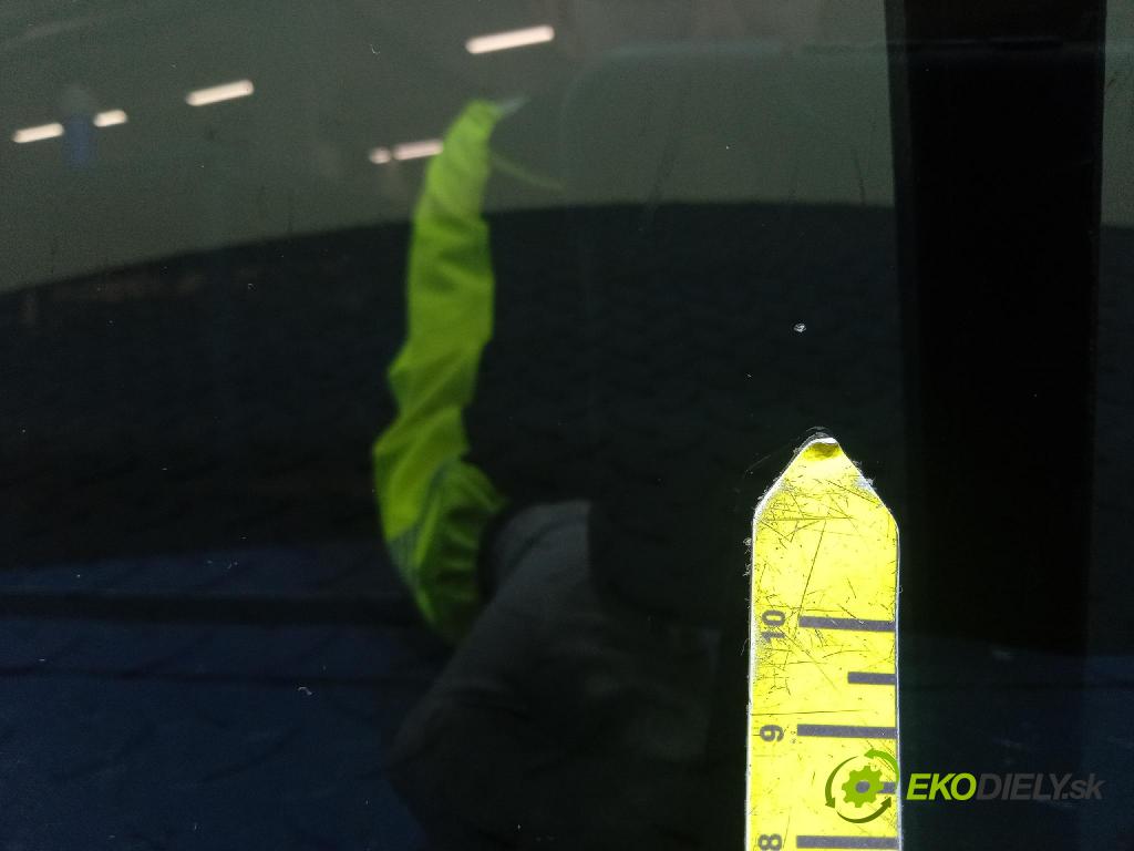 Citroen Berlingo 2019 sklo Karoséria: zad