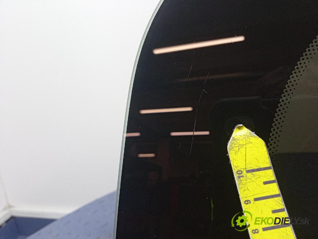Citroen Berlingo 2019 sklo Karoséria: zad