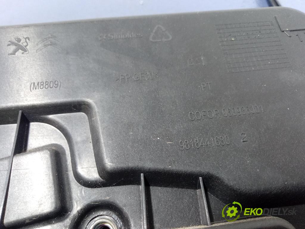 Citroen Berlingo 2019 zámok dvere zad Vľavo: 243587