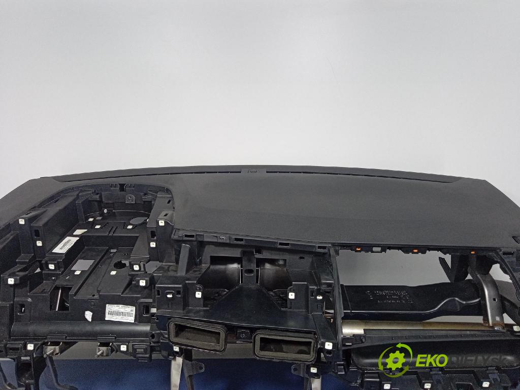 Citroen Berlingo 2019 kokpit,pristrojová doska