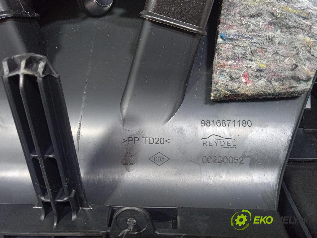Citroen Berlingo 2019 kokpit,pristrojová doska