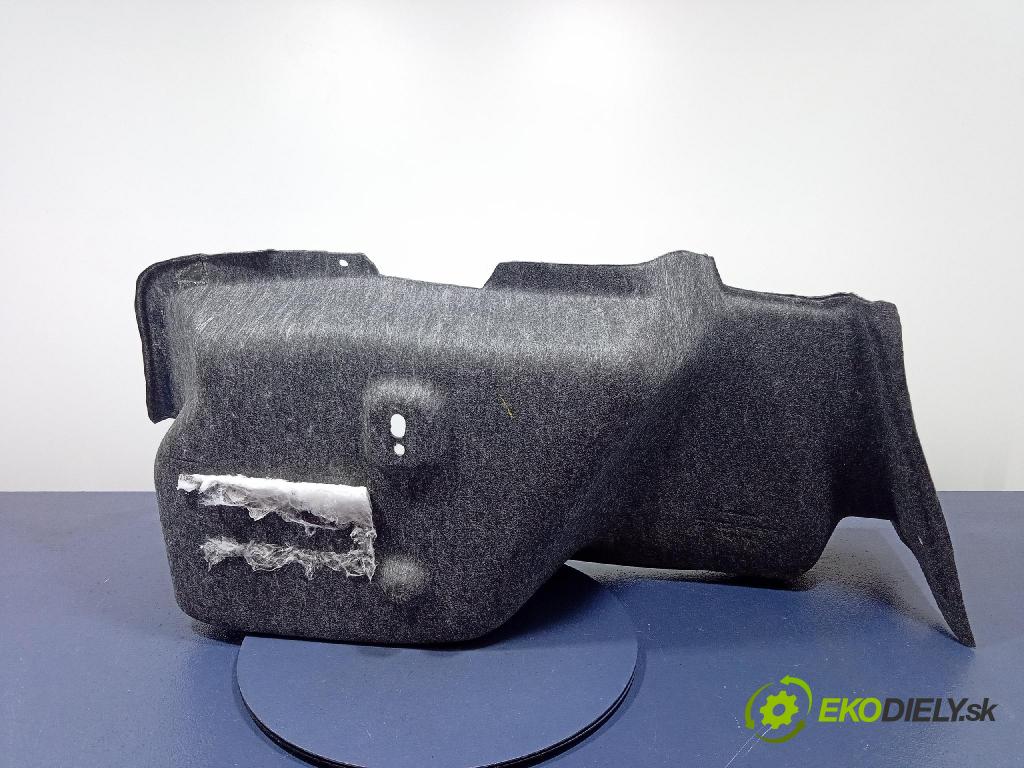 Honda Accord 2020 Čalounictví: kufra:
