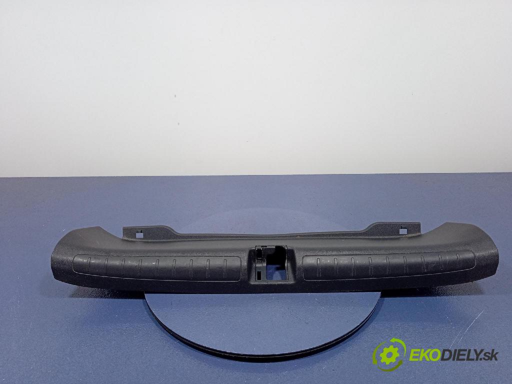 Honda Accord 2020 lišta kufra: 84640-TVA-AO