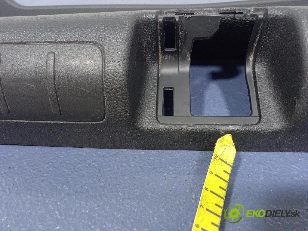 Honda Accord 2020 lišta kufra: 84640-TVA-AO