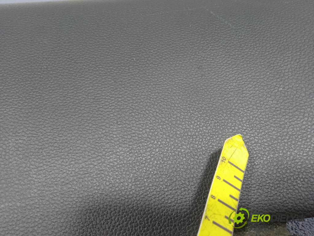 Honda Accord 2020 lišta kufra: 84640-TVA-AO
