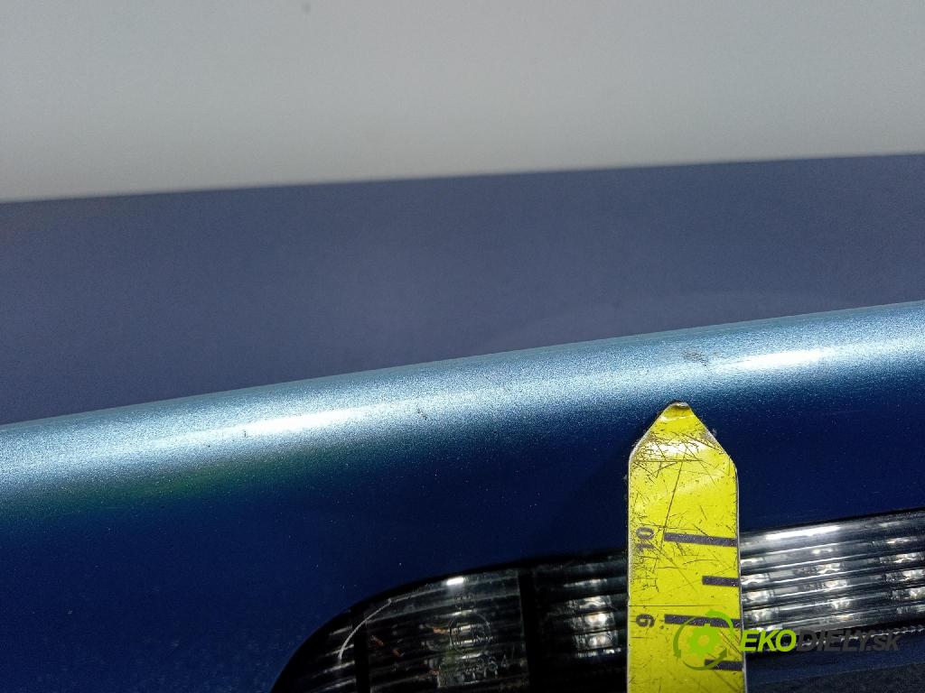 Mitsubishi Grandis 2005 Spoiler: