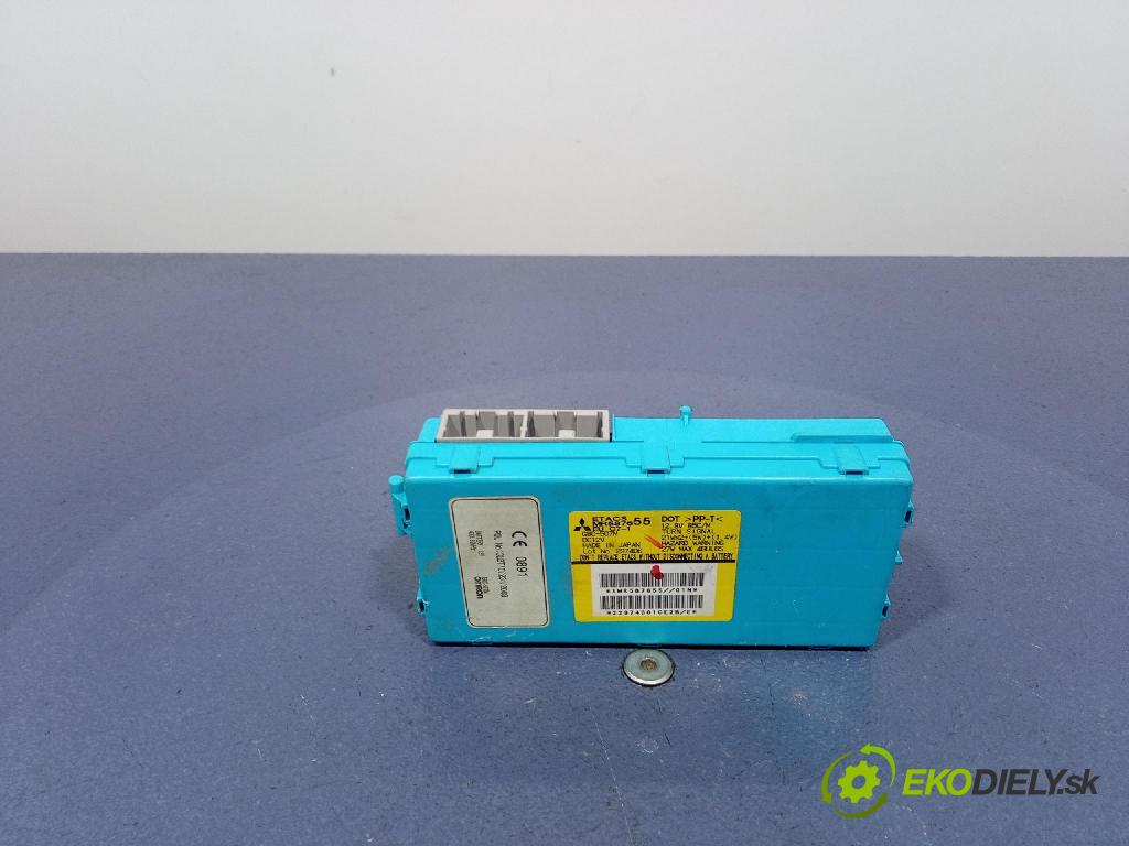 Mitsubishi Grandis 2005 riadiaca jednotka Komfortu MR587655