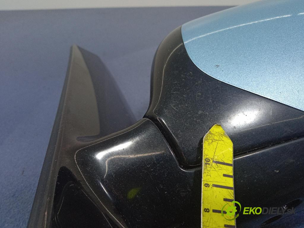 Mitsubishi Grandis 2005 zrkadlo Vľavo: