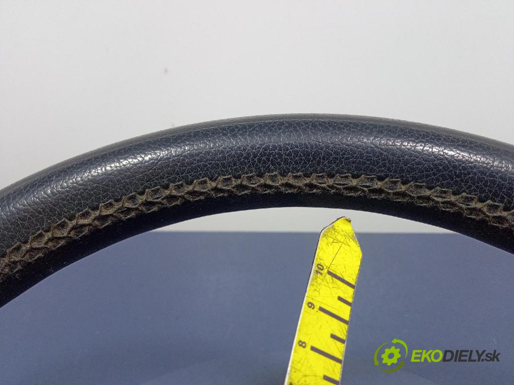 Honda Civic 2004 volant 