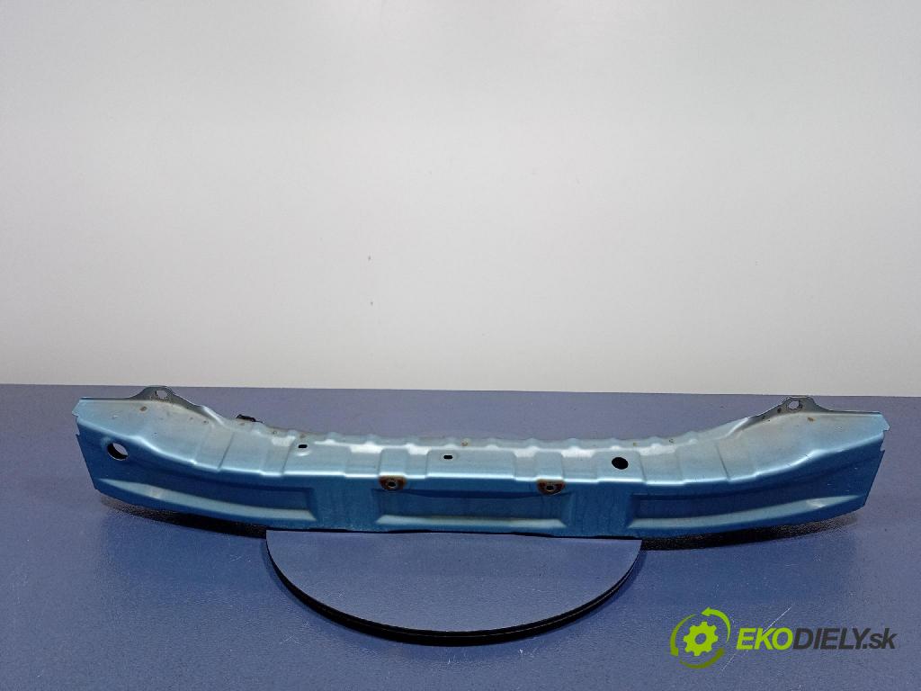 Mitsubishi Grandis 2005 výztuha narazník před
