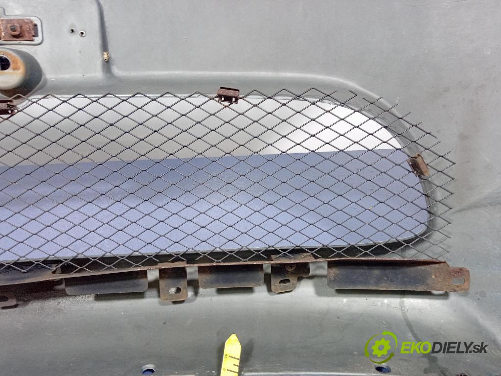 Mitsubishi Grandis 2005 nárazník před