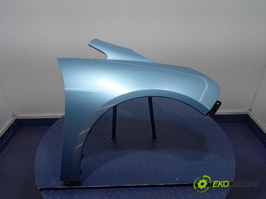 Mitsubishi Grandis 2005 blatnik před v pravo: