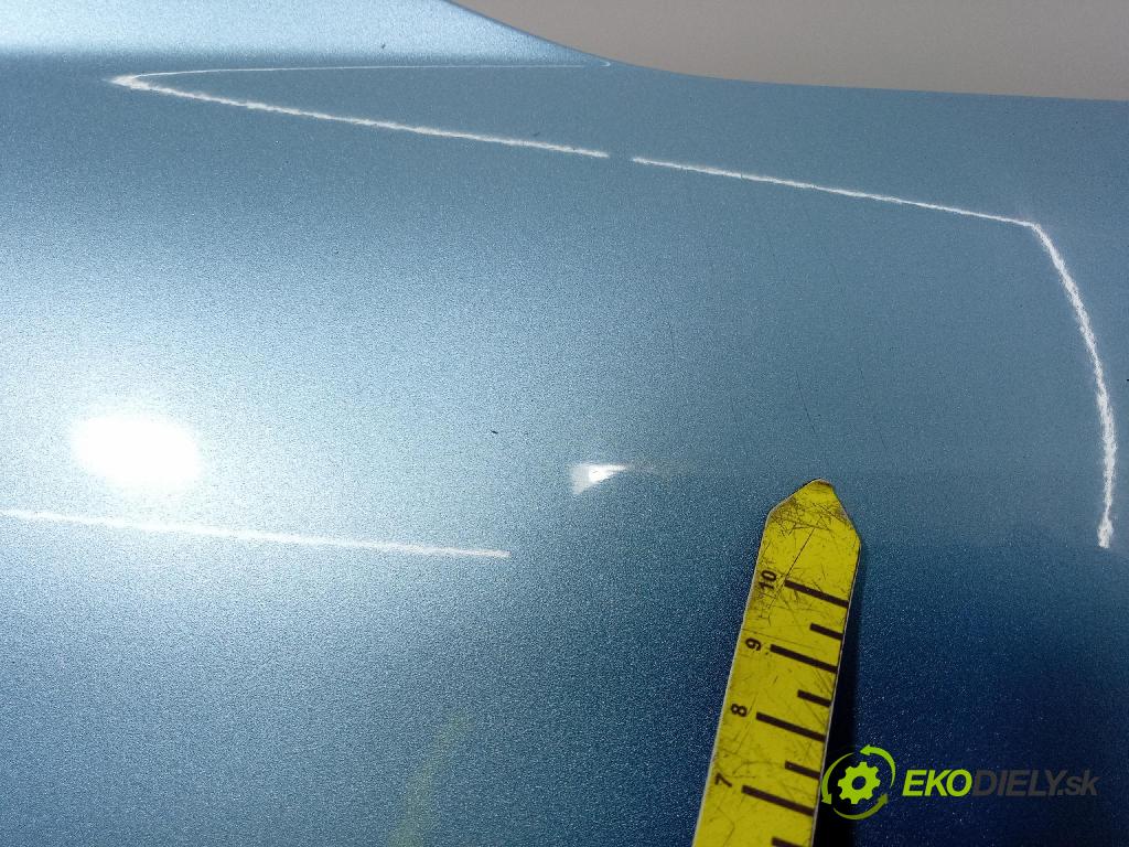 Mitsubishi Grandis 2005 blatnik před v pravo: