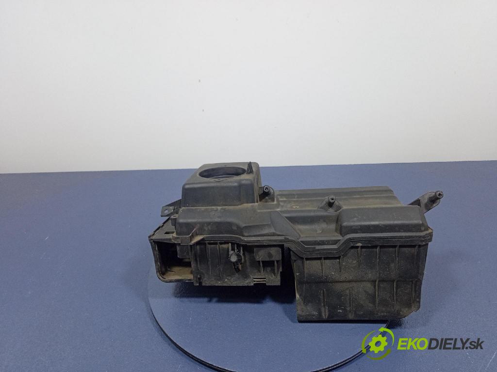Ford Mondeo 2009 obal Filtre: Vzduch: 30650076