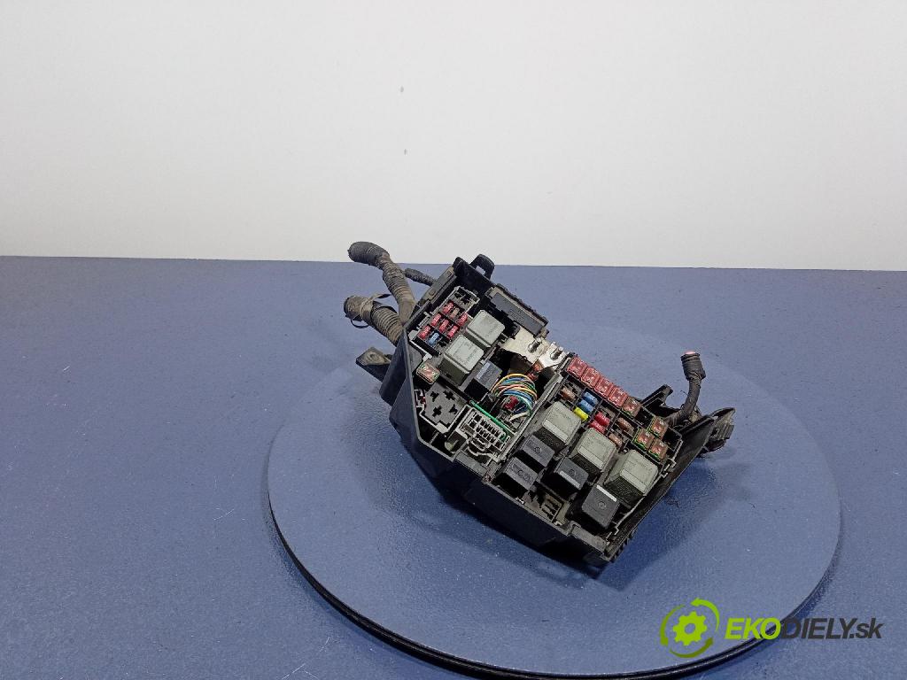 Ford Mondeo 2009 skrinka Poistky: 6G9T-14A067-AB